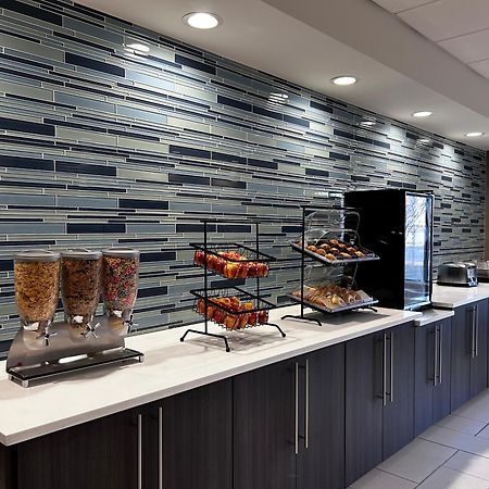 La Quinta Inn By Wyndham Columbia Se Fort Jackson Kültér fotó