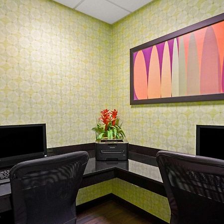 La Quinta Inn By Wyndham Columbia Se Fort Jackson Kültér fotó