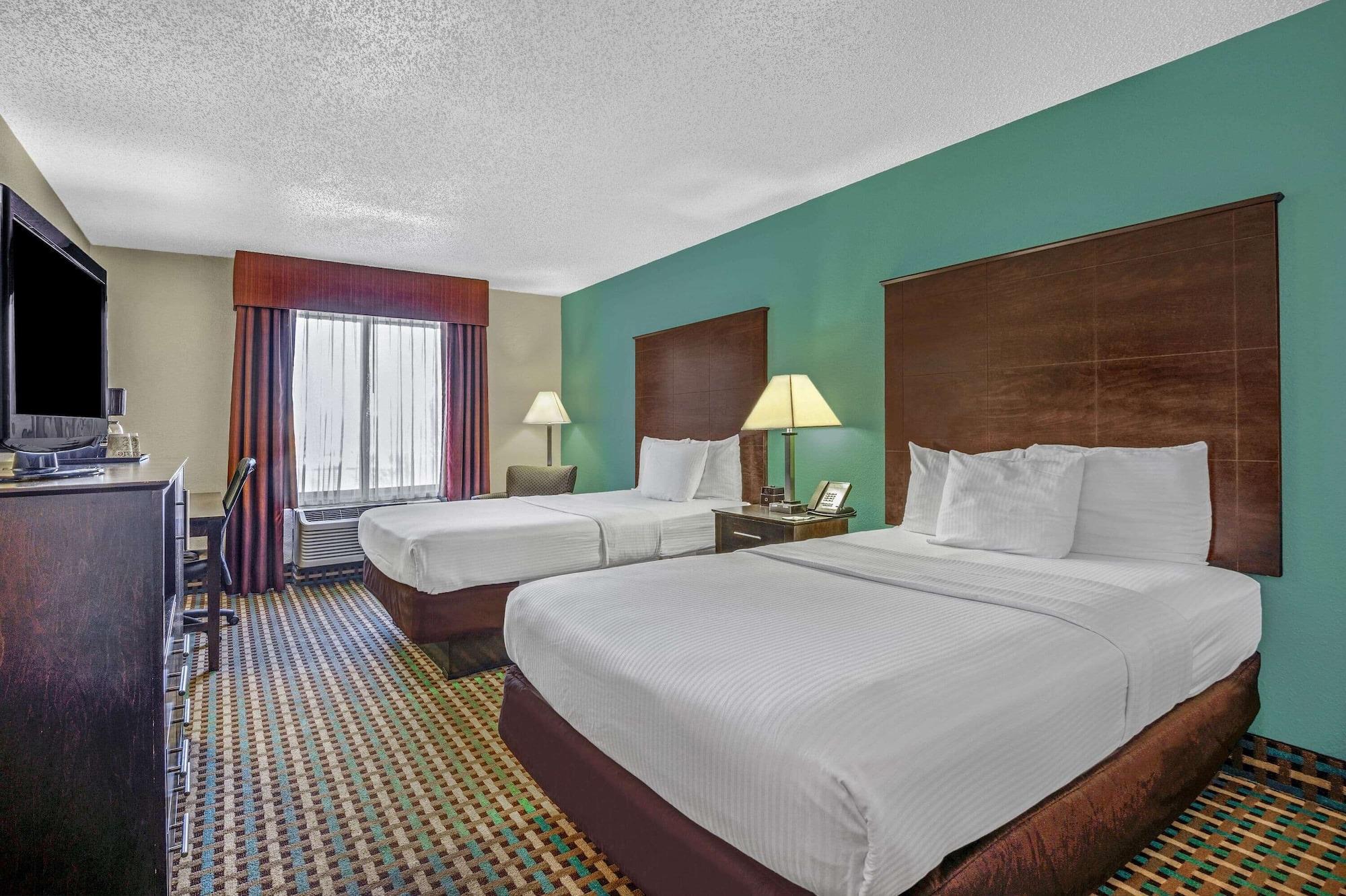 La Quinta Inn By Wyndham Columbia Se Fort Jackson Kültér fotó
