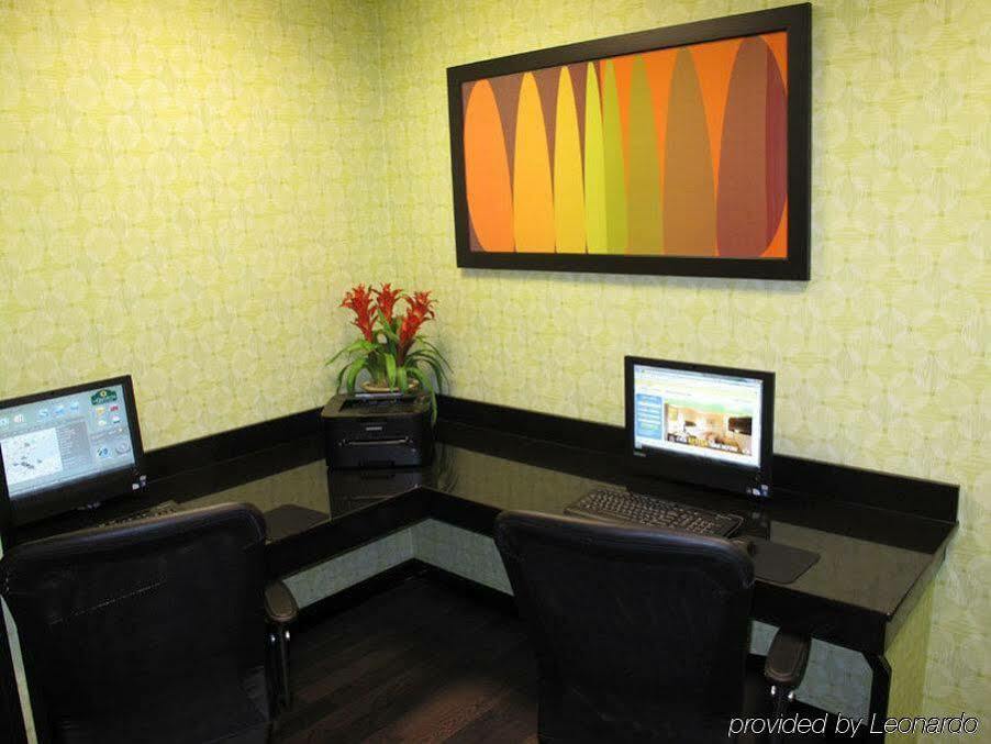 La Quinta Inn By Wyndham Columbia Se Fort Jackson Kültér fotó